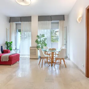 https://ferrara-a-5-min-dalla-stazione-apartment-x5.emilia-romagnahotels.net