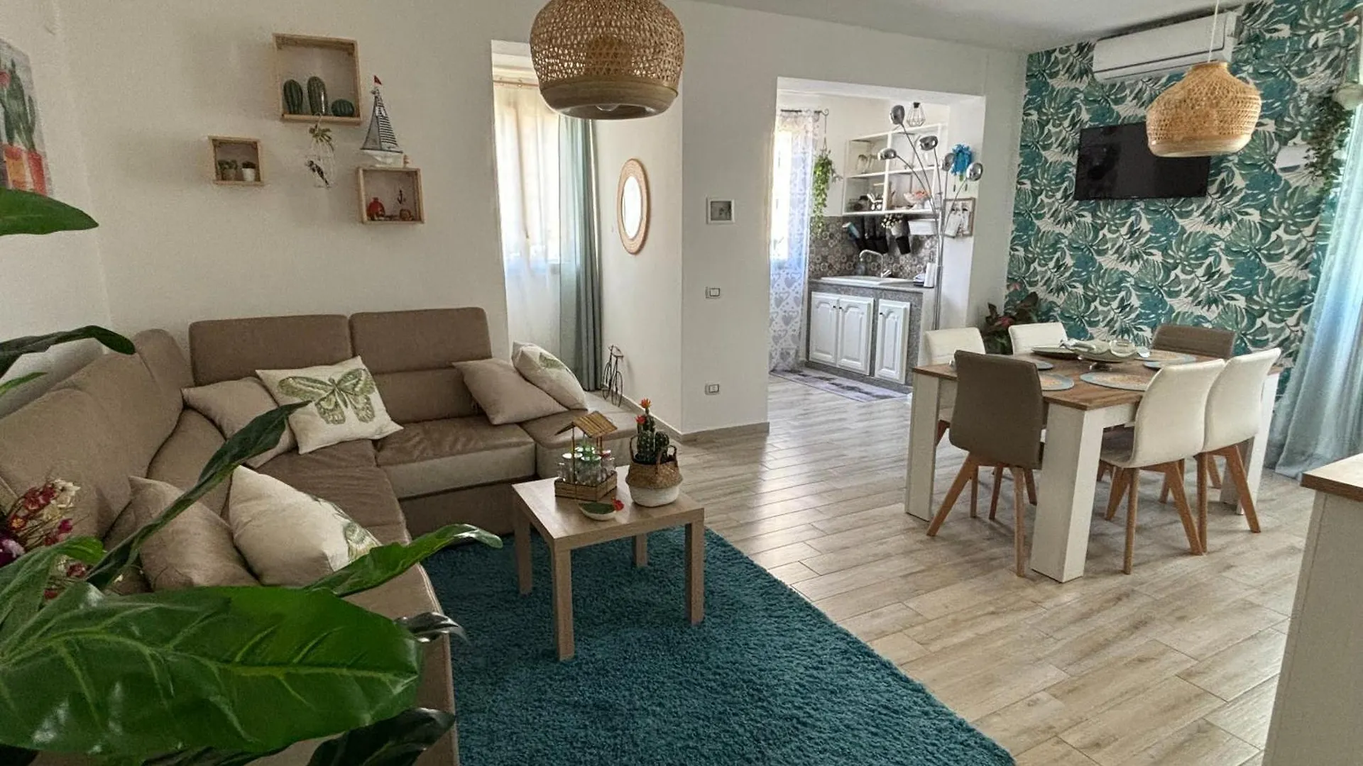 Relais Rosa Apartment Palermo 0*,  Italy
